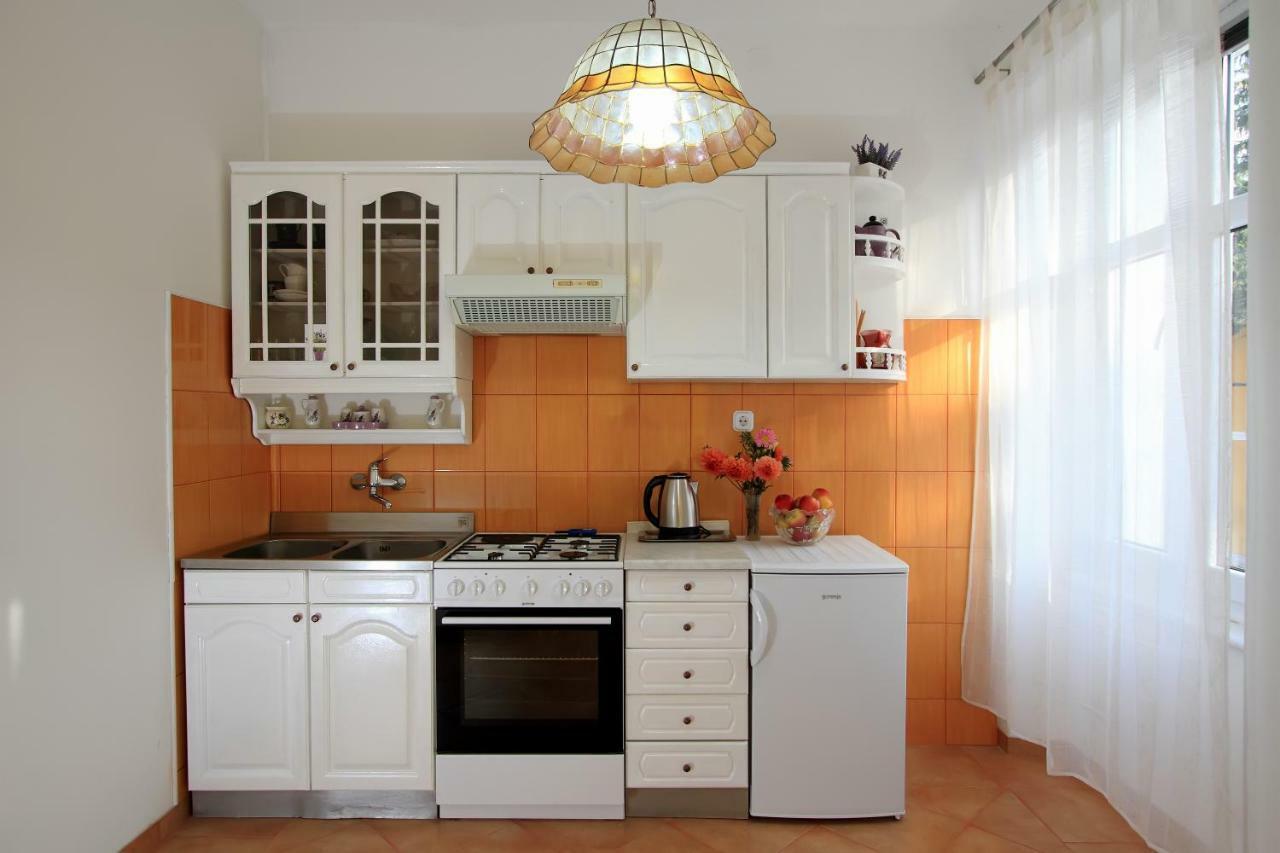 Bivium Apartment Otocac Bagian luar foto